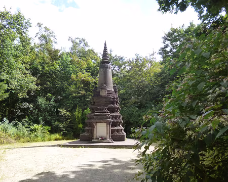 P1020269 Monument aux Cambodgiens morts pour la France.