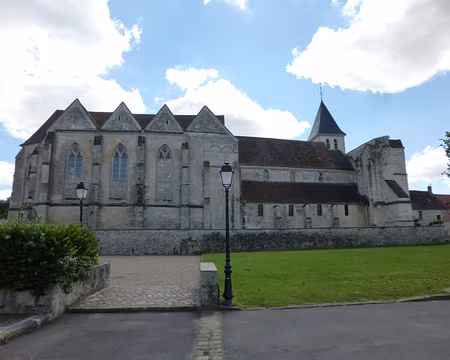 PXL015 Eglise Saint-Martin composée d'une nef romane et d'une nef gothique, Coulombs-en-Valois