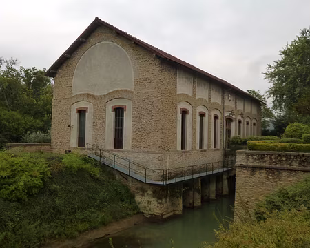 P1020482 ...pour compléter les apports d'eau du canal de l'Ourcq par des prélèvements en eau dans la Marne durant la saison sèche.