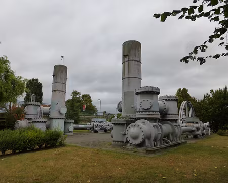 P1020429 Pompe de l'ancienne usine d'eau potable à Neuilly-sur-Marne, fin XIXè s.