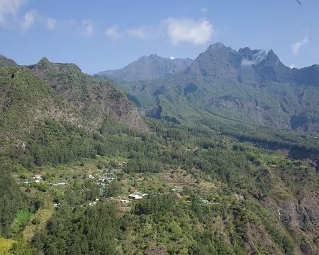 2016_10_17_15-08-28 Îlets d'Aurère, Malheur et Bourse, au fond le gros Morne, à droite le Morne de Fourcher
