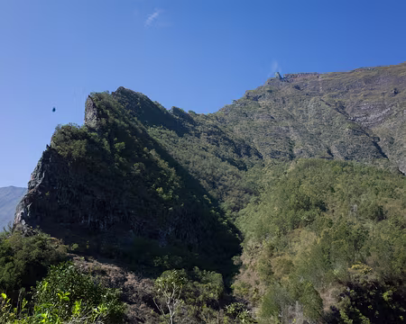 2016_10_19_08-48-23 La Brèche dominée par le Maïdo