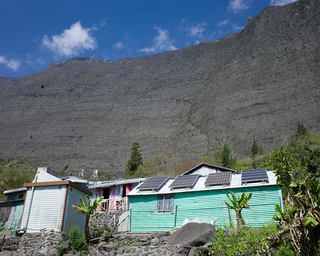 2016_10_19_09-41-58 Roche Plate au pied du rempart