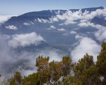 2016_10_27_13-11-05 Grand Bénare et cirque de Cilaos depuis la crête du Dimitile