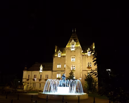P1020647 ...à l'hôtel de ville.