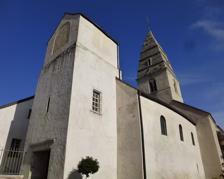 P1020709 Tour-porche de l'église de Saint-Aubin