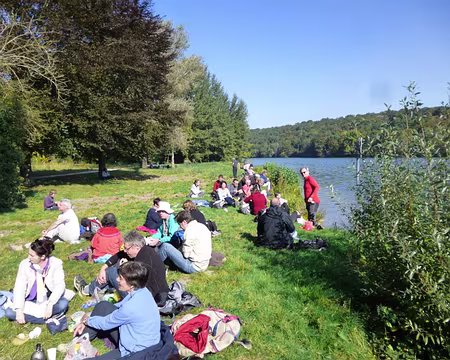 P1020609 En bordure de Seine, près de Samois, eut lieu le rassemblement du Rendez-vous d'automne