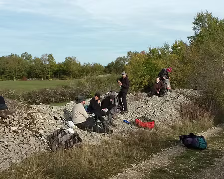 080 mur de pierre qui cache une 