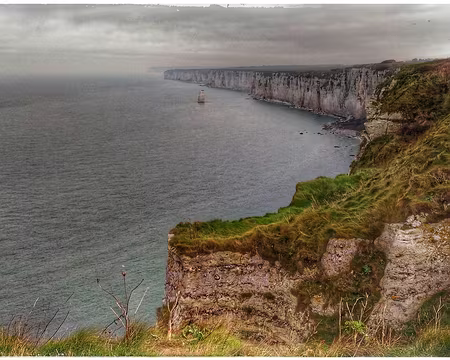 41 Étretat Côte d'Albatre entre Étretat et Fécamp.