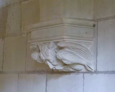 P1020859 ...et l'intérieur de sculptures mi-animales, mi-humaines.