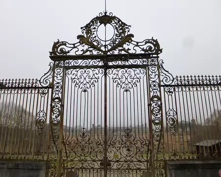 P1030240 Château de Dampierre de style classique, XVIIè s...