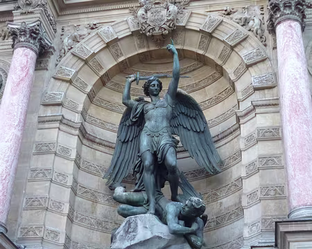 P1030447 L'Archange Michel terrassant le diable.