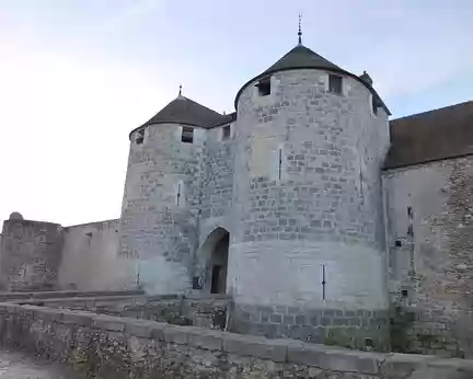 P1030553 Château de Dourdan, XIIIè s. construit à la demande de Philippe Auguste. Merci à Marylise.