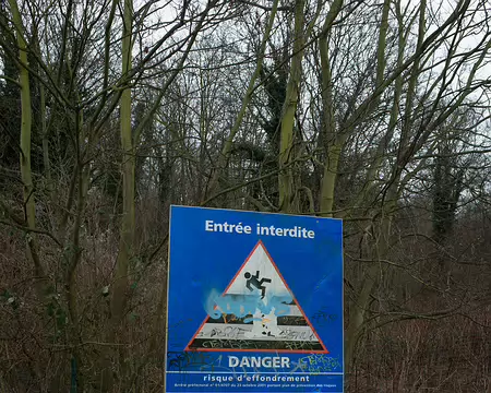 2017_02_03_14-42-41 Risques d'effondrement dans les anciennes carrières de gypse, toujours pas comblées