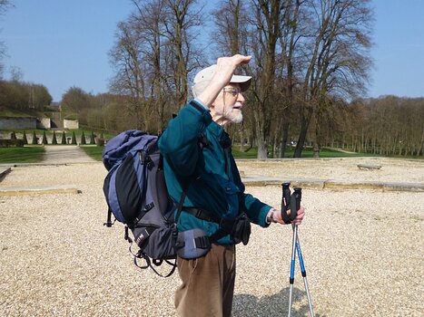 Dominique Dominique F, détail sortie