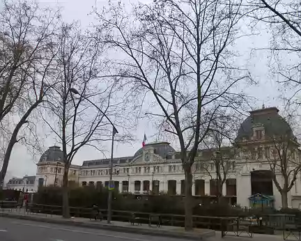 P1030899 Bâtiment voyageurs de la gare de Toulouse-Matabiau édifié en 1905 et inscrit au titre des Monuments historiques en 1984.
