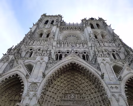 P1040360 ...de plus de 3 000 statues, gargouilles et chimères.
