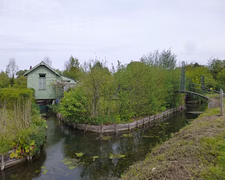 P1040388 ...pour permettre l'accès aux jardins.