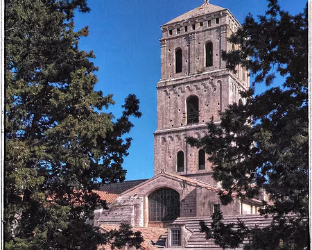 07 style roman provençal, la plus haute de provence