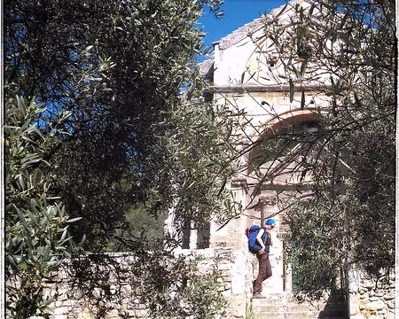 64 Carrefour des voies aggripienne et domitienne