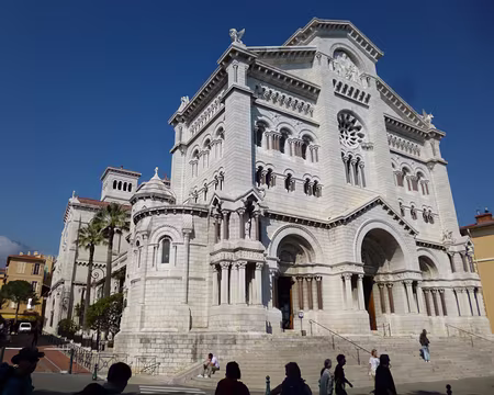 P1040177 La Cathédrale Notre-Dame-Immaculée-Conception de style romano-byzantin consacrée en 1911...