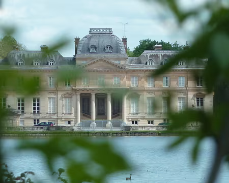 Chateau le Marai au Val Saint-Germain Chateau le Marai au Val Saint-Germain