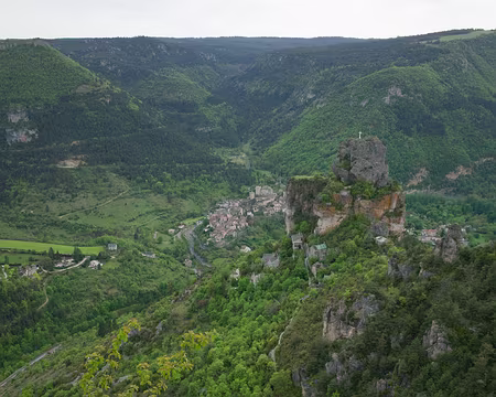 2017_05_05-18_41_13 Rocher de Capluc et Peyreleau