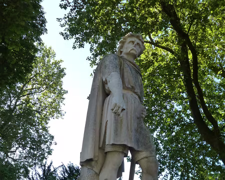 P1040600 Rollon, chef viking, est à l'origine du duché de Normandie.