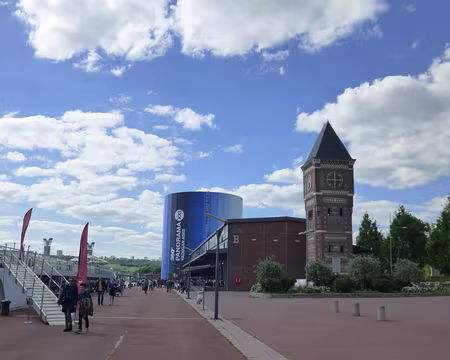P1040639 Fin de journée le long de la Seine, avec vue sur la Tour-marégraphe et le 