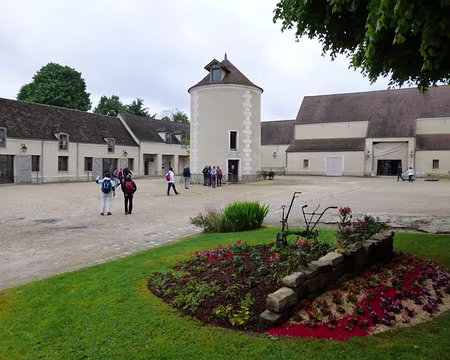 P1040421 Ferme de Monsieur, frère de Louis XVI, acquise en 1774, Mandres-Les-Roses
