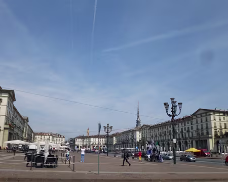 P1040826 La place Vittorio Veneto, la plus grande place d'Europe