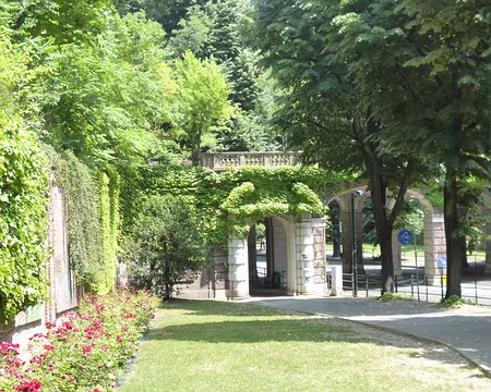 P1040841 Jardin royal