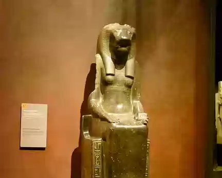 P1040913 Statue de Sekhmet