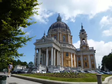 Dominique Dominique F, détail sortie