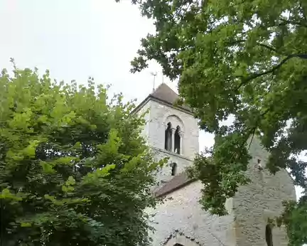 P1050468 Eglise Saint-Martin, Follainville-Dennemont, clocher-tour du XIIè s.