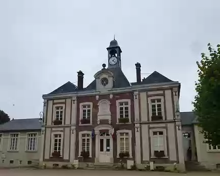 P1050479 Mairie de Fontenay-Saint-Père