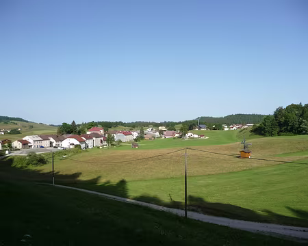 P1080007 descente sur Mijoux