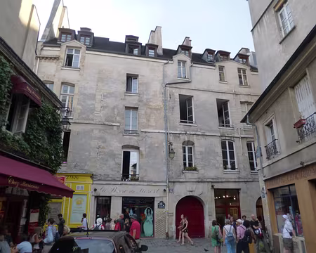 P1050424 Rue des Rosiers