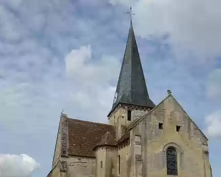 P1050496 EgliseSaint-Pierre-aux-Liens-Saint-Etienne, style roman et gothique primitif, Brignancourt