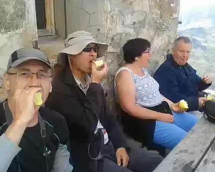20170814_160137 Sommet du Brévent : La confrérie des Mangeurs de Pommes