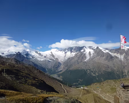 P1050596 Vue sur les 4000 de Saas-Fee depuis Weissmieshütte
