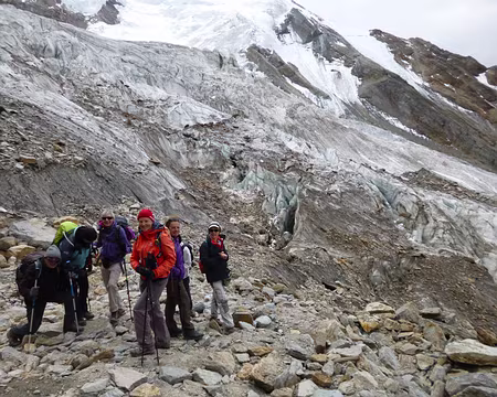 P1050604 au bord du glacier Trift