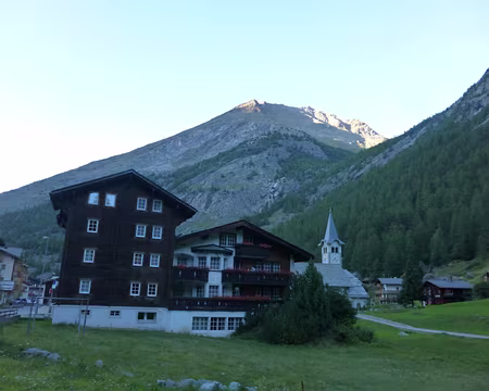 P1050646 Arrivée à Saas-Almagell (1670 m)