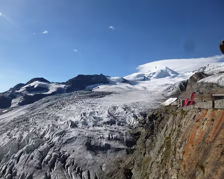 P1050650 L'Allalinhorn depuis Längfluh (2870 m)