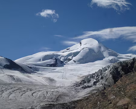 P1050659z2139 Allalinhorn et le domaine de ski d'été