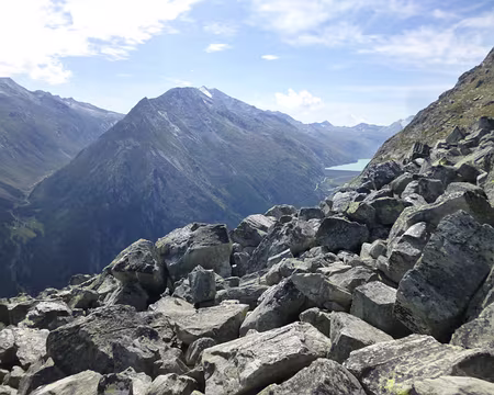 P1050687 A gauche, vallée Furgg que nous avons parcourue et le lac de Mattmark