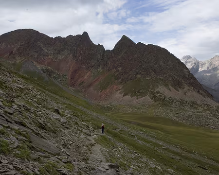 2017_08_27_15-44-32 Roches rouges derrière le refuge de Vallonpierre
