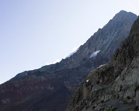 2017_09_01_10-27-42 Glacier et Roche de la Muzelle (3465m) depuis le col éponyme (2613m)