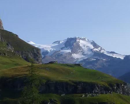 P1240238 Un bout de Mont Rose