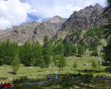 P1240374 le plus beau site de pique-nique !